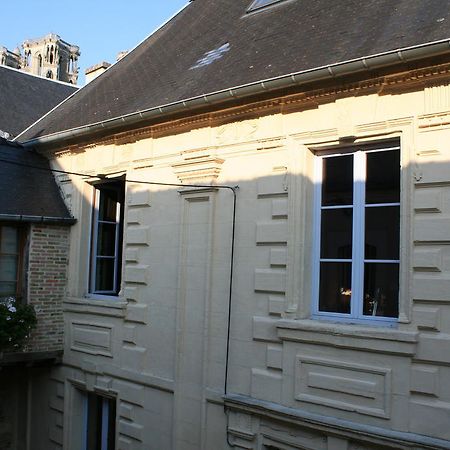 Le Refuge Des Cordeliers Apartment Laon Exterior photo
