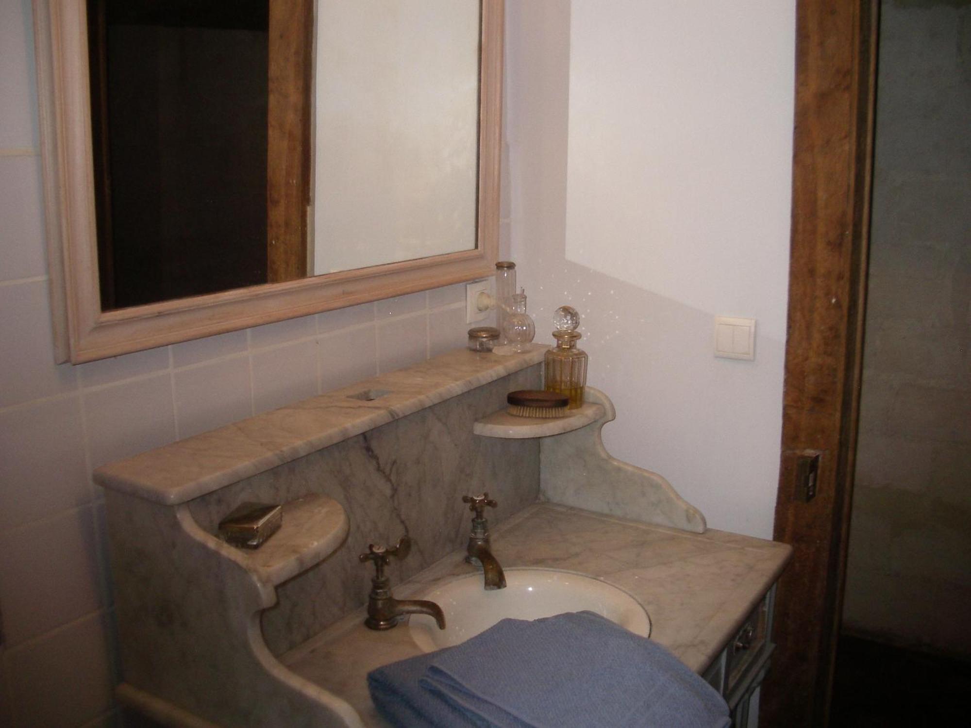 Le Refuge Des Cordeliers Apartment Laon Room photo