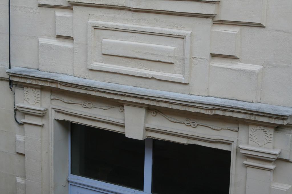 Le Refuge Des Cordeliers Apartment Laon Exterior photo