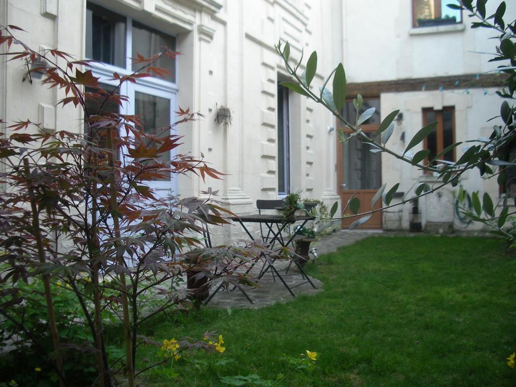 Le Refuge Des Cordeliers Apartment Laon Exterior photo