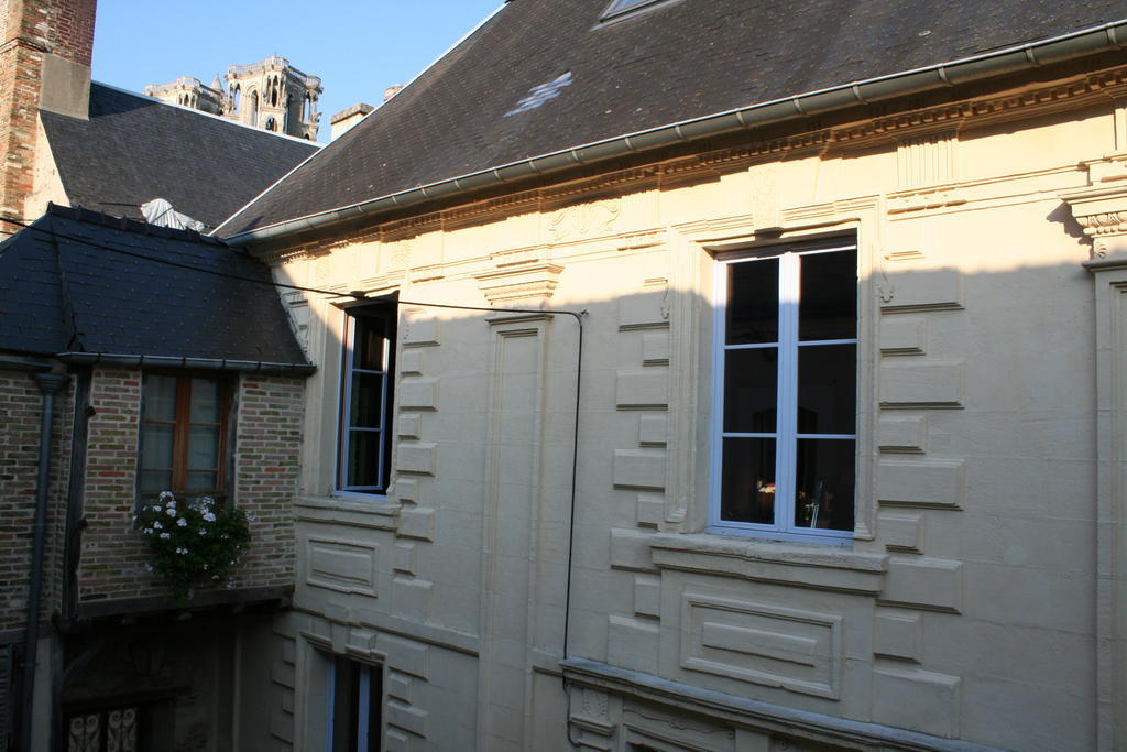 Le Refuge Des Cordeliers Apartment Laon Exterior photo